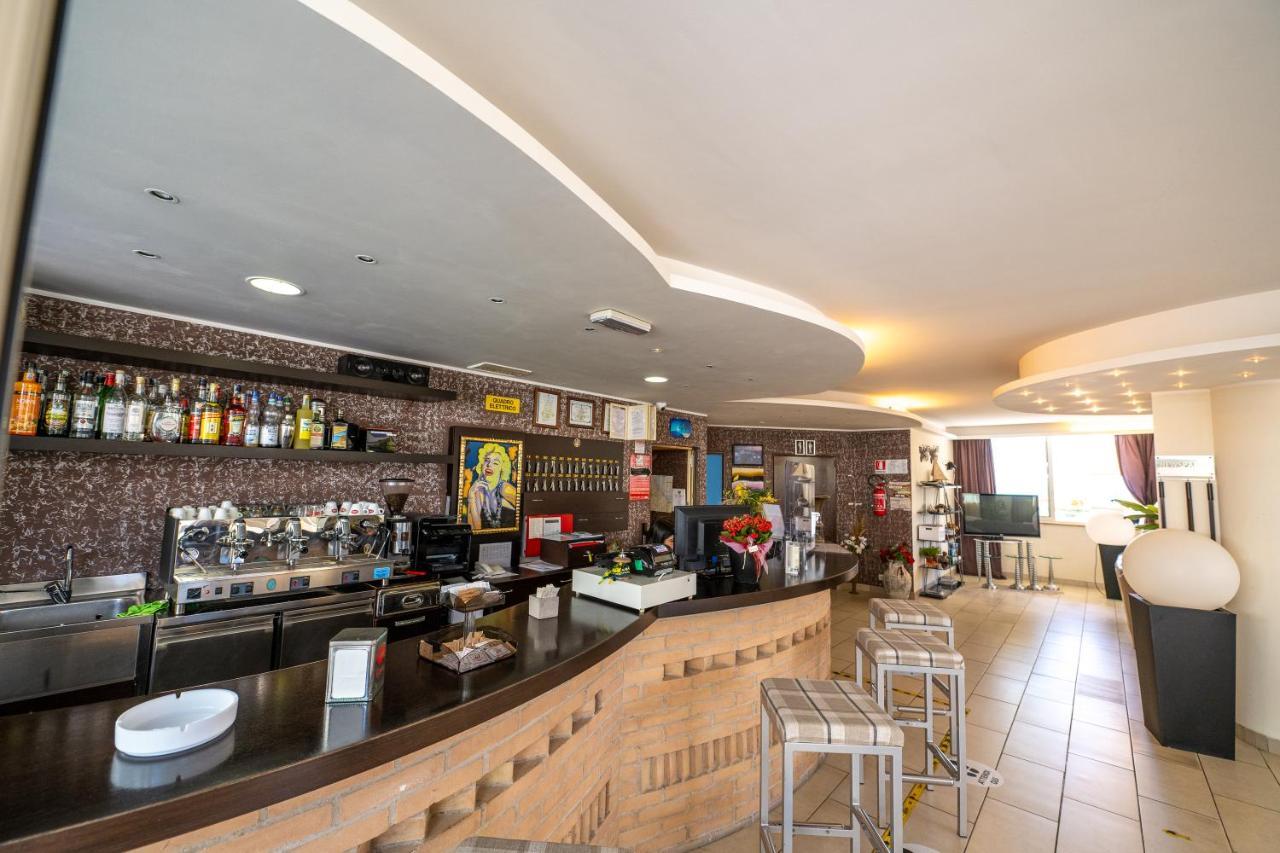 Di Matteo Hotel Roseto Degli Abruzzi Zewnętrze zdjęcie