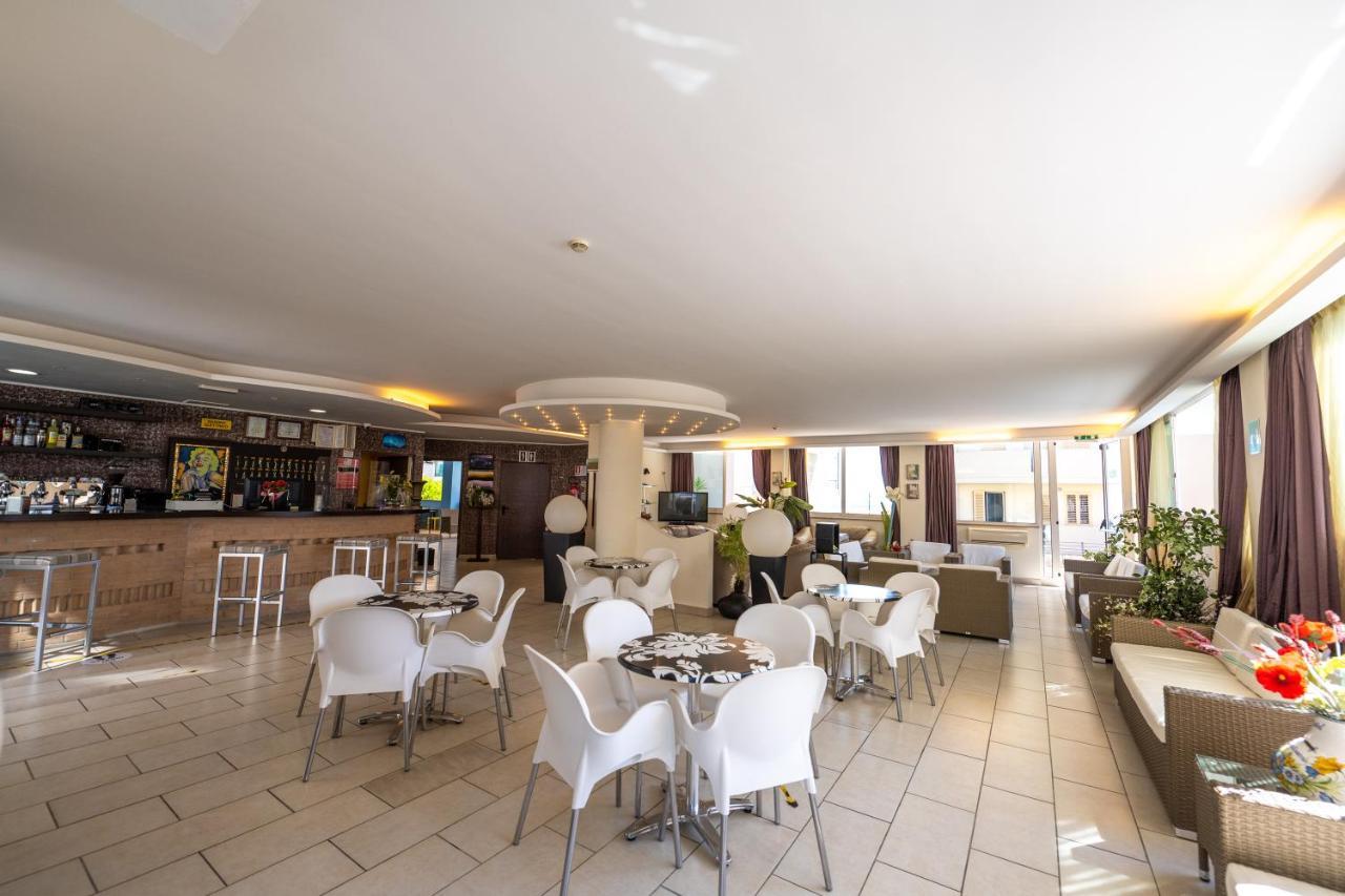 Di Matteo Hotel Roseto Degli Abruzzi Zewnętrze zdjęcie