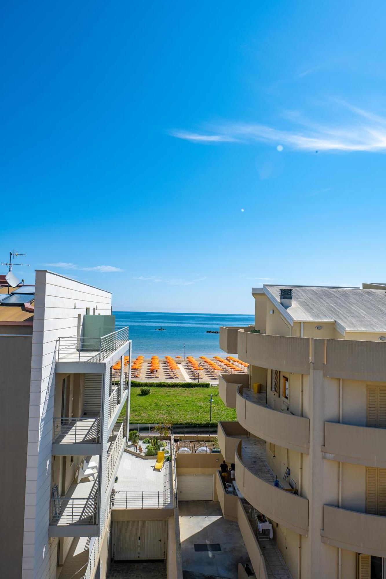 Di Matteo Hotel Roseto Degli Abruzzi Zewnętrze zdjęcie